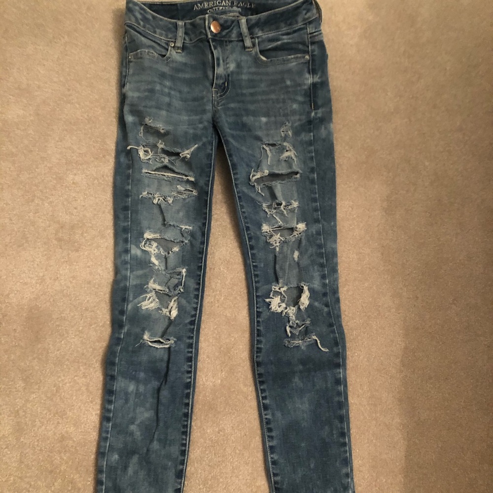 American eagle ripped jeans